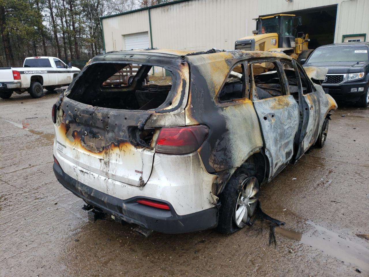 Photo 4 from auction – 2018 KIA SORENTO with VIN 5XYPGDA35JG385786
