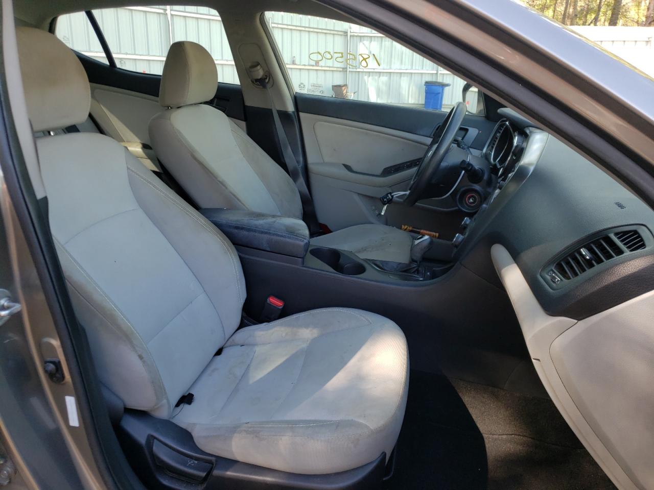 Photo 5 from auction – 2013 KIA OPTIMA LX with VIN 5XXGM4A77DG117231