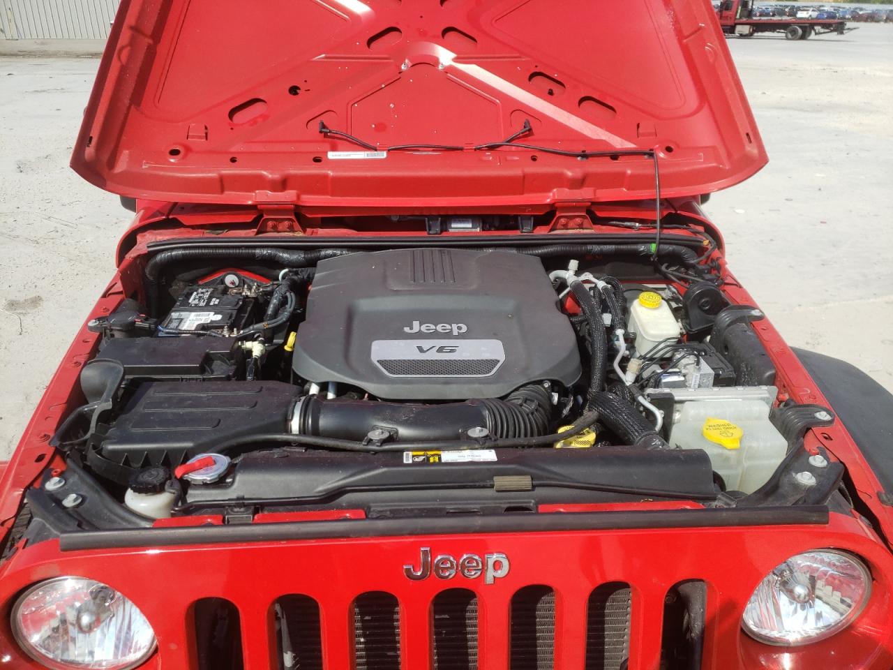 Photo 7 from auction – 2015 JEEP WRANGLER U with VIN 1C4BJWDG8FL692399