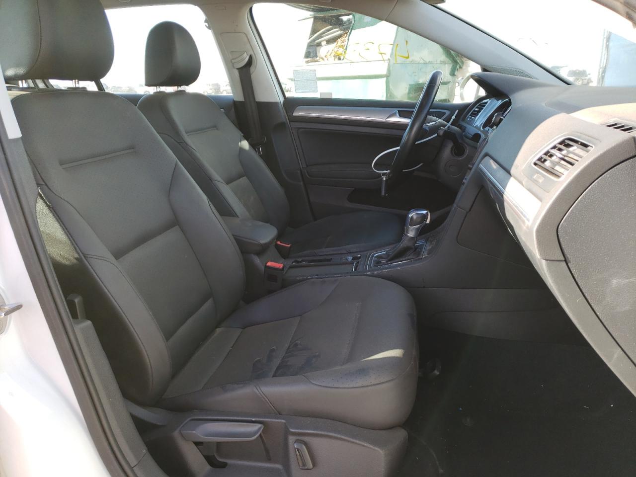 Photo 5 from auction – 2016 VOLKSWAGEN E-GOLF SEL with VIN WVWPP7AU3GW916098