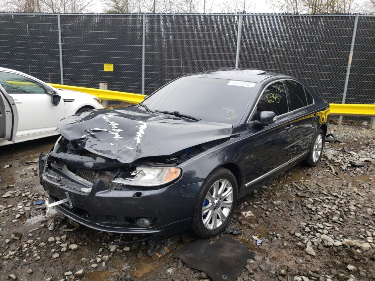 Photo 2 from auction – 2010 VOLVO S80 3.2 with VIN YV1960AS5A1131193
