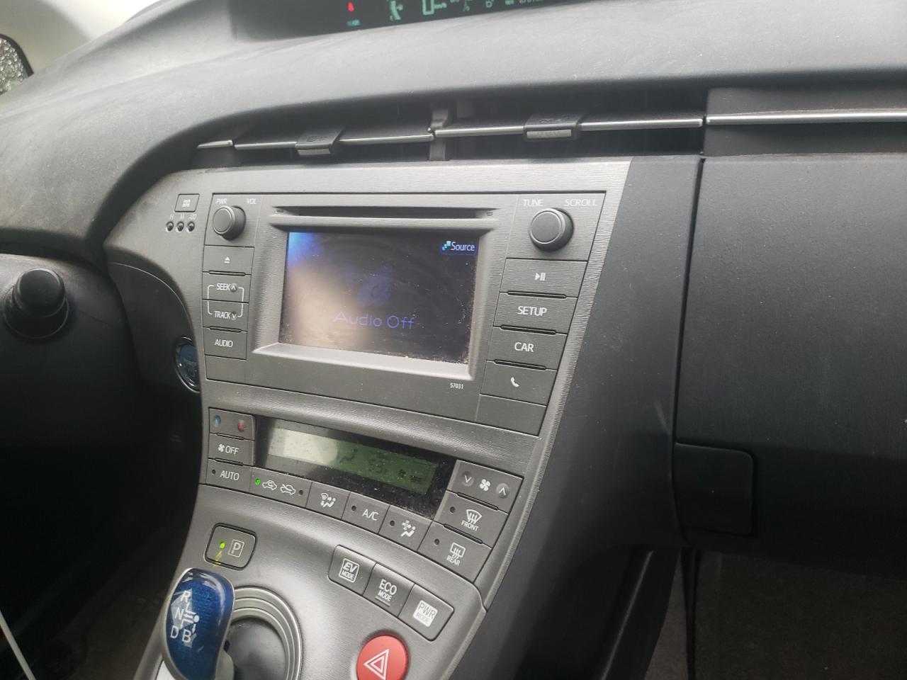 Photo 9 from auction – 2015 TOYOTA PRIUS with VIN JTDKN3DU2F1888486