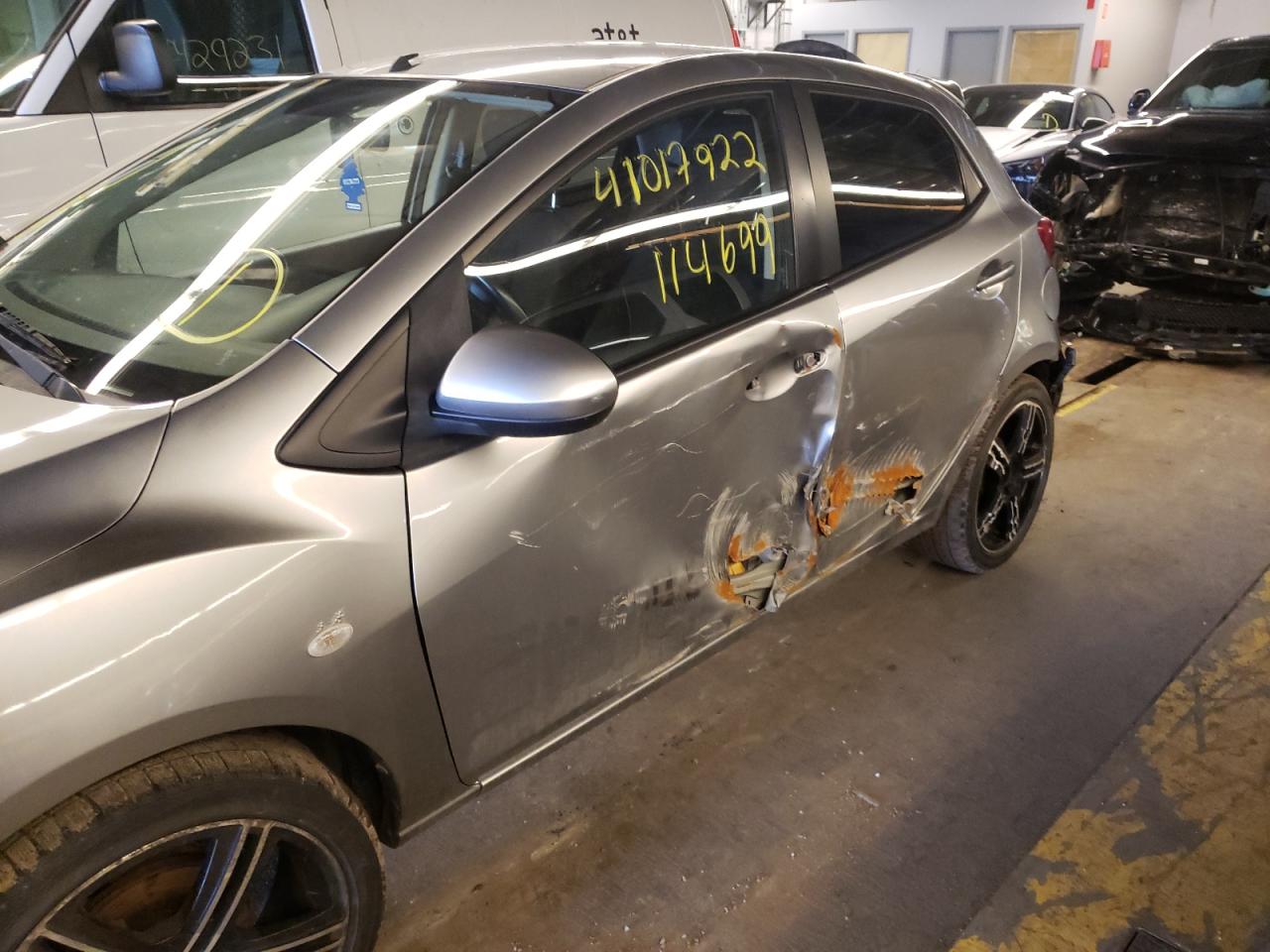 Photo 9 from auction – 2011 MAZDA MAZDA2 with VIN JM1DE1HZ5B0110587
