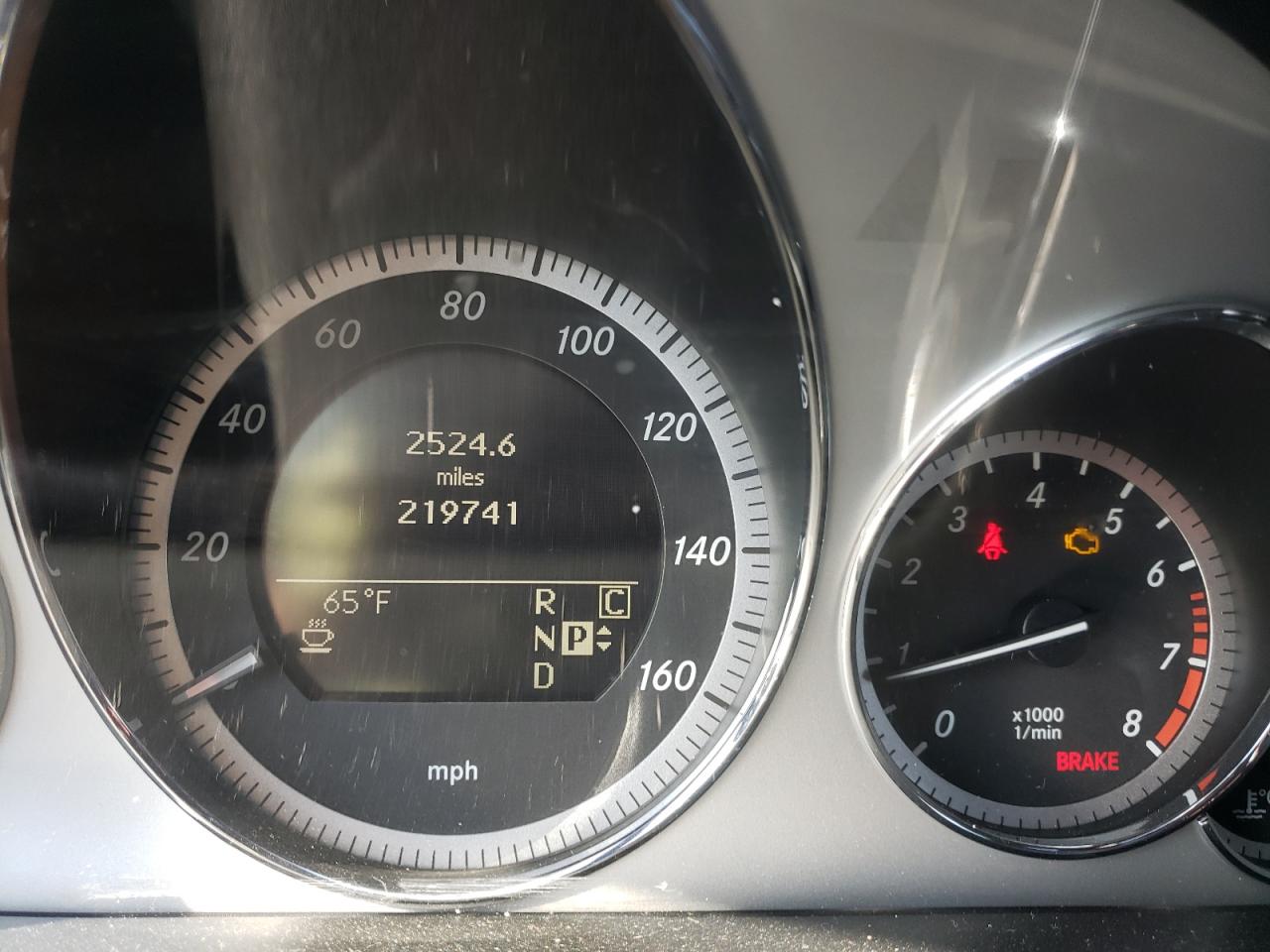 Photo 8 from auction – 2010 MERCEDES-BENZ E 350 4MAT with VIN WDDHF8HB4AA133142