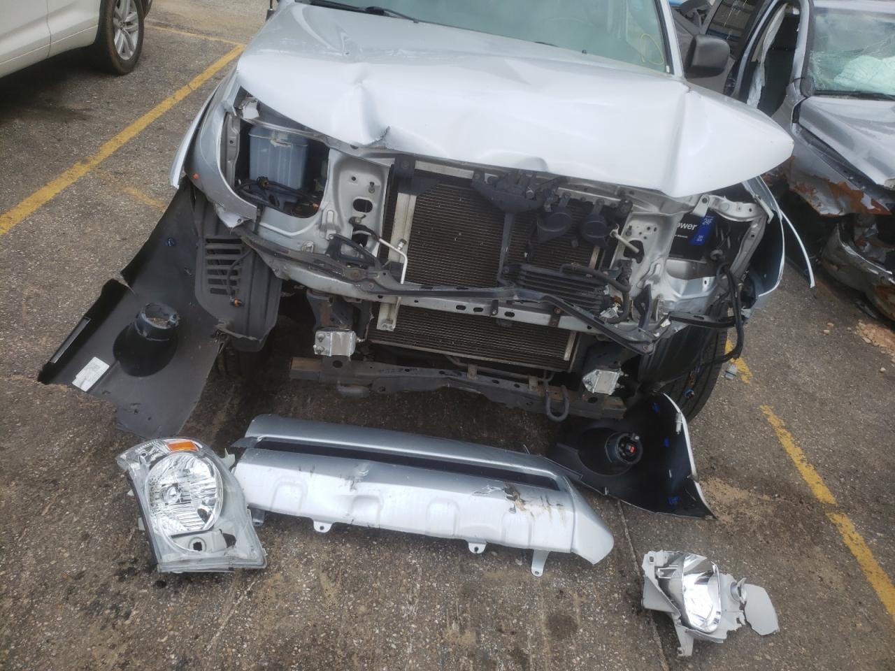 Photo 9 from auction – 2011 TOYOTA TACOMA DOU with VIN 3TMLU4EN9BM068584