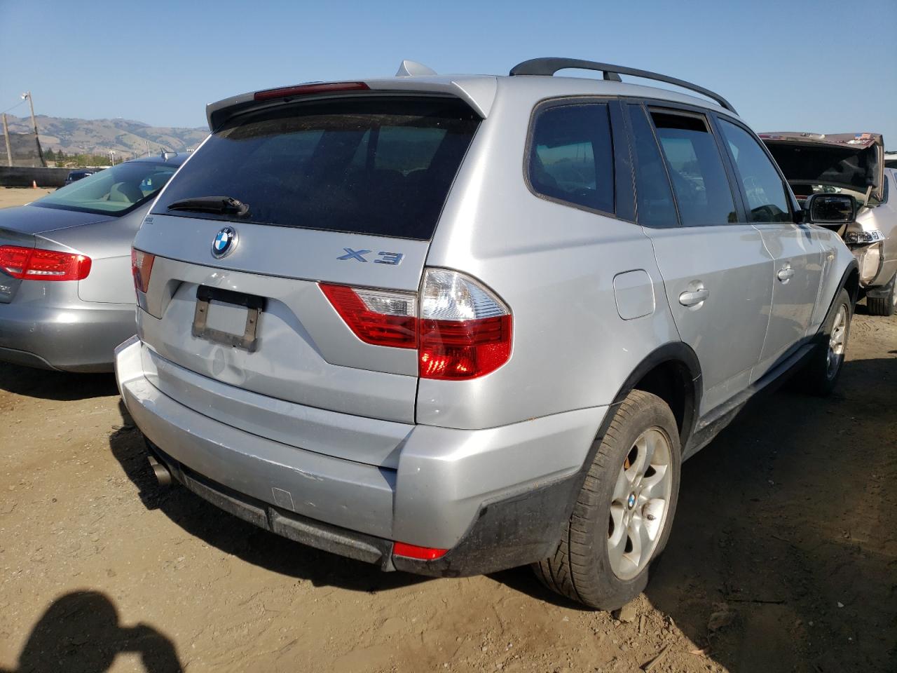 Photo 4 from auction – 2007 BMW X3 3.0SI with VIN WBXPC93487WJ01029