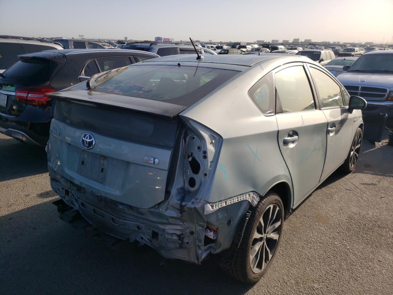Photo 4 from auction – 2015 TOYOTA PRIUS with VIN JTDKN3DU7F1973355