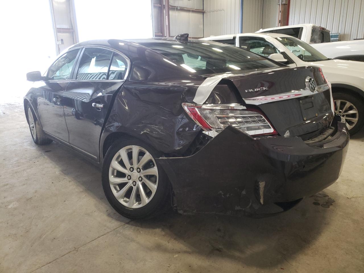 Photo 3 from auction – 2015 BUICK LACROSSE with VIN 1G4GB5G35FF241155