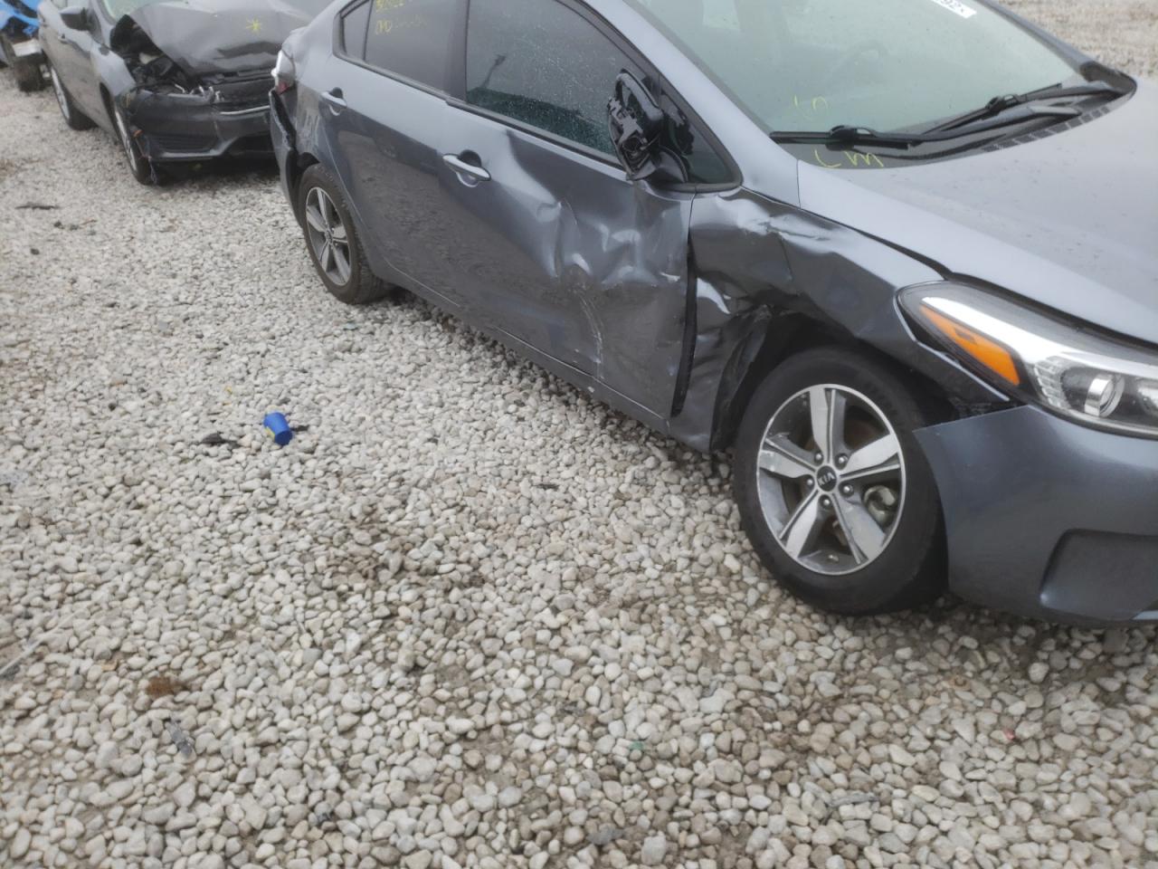 Photo 9 from auction – 2018 KIA FORTE LX with VIN 3KPFL4A76JE249951