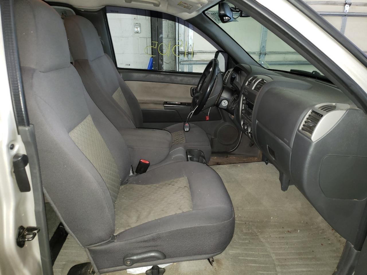 Photo 5 from auction – 2005 GMC CANYON with VIN 1GTDT196658133585