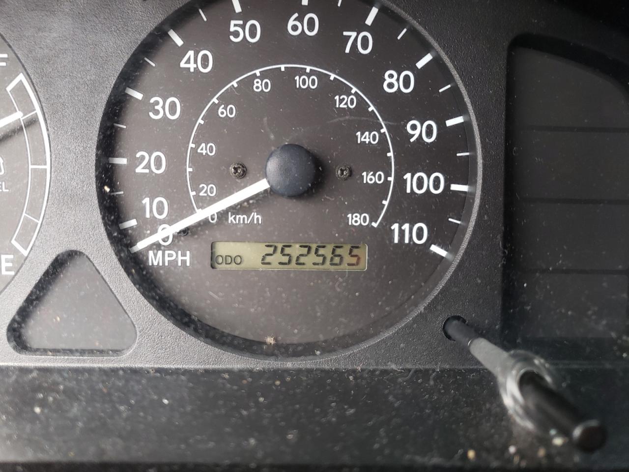 Photo 8 from auction – 1999 TOYOTA COROLLA VE with VIN 2T1BR12E5XC113309