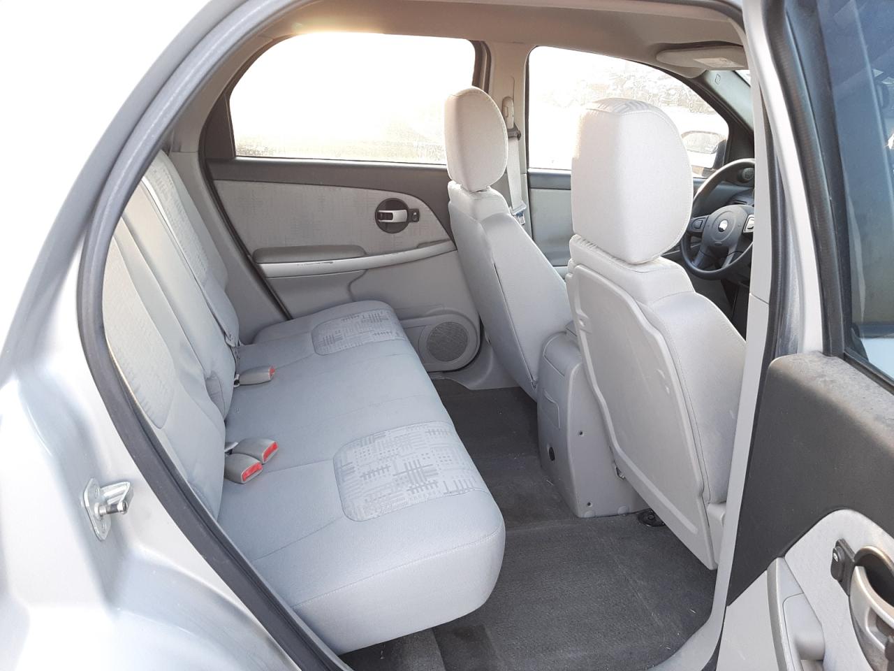 Photo 6 from auction – 2006 CHEVROLET EQUINOX LS with VIN 2CNDL13F666013331
