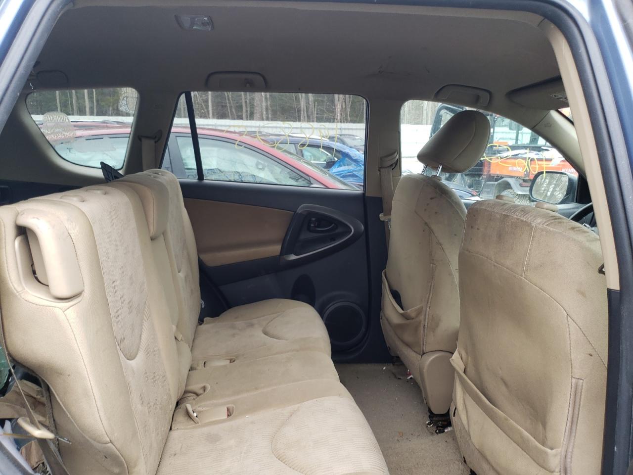 Photo 6 from auction – 2011 TOYOTA RAV4 with VIN 2T3BF4DV9BW161935