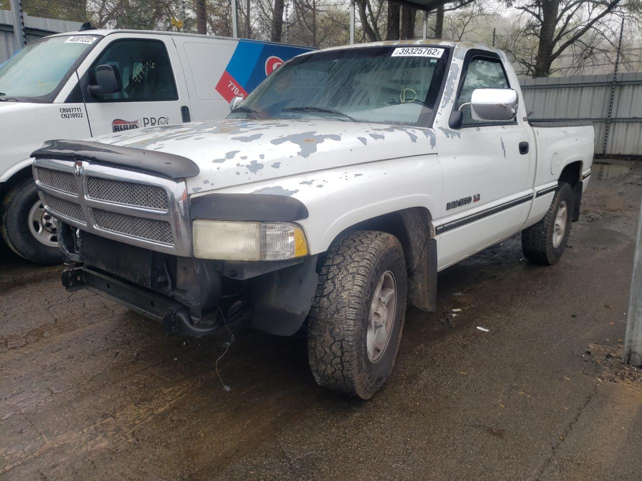 Photo 2 from auction – 1996 DODGE RAM 1500 with VIN 1B7HC16Y9TJ202704