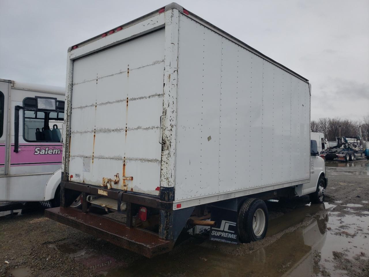 Photo 4 from auction – 2007 CHEVROLET EXPRESS G3 with VIN 1GBJG31U371211222