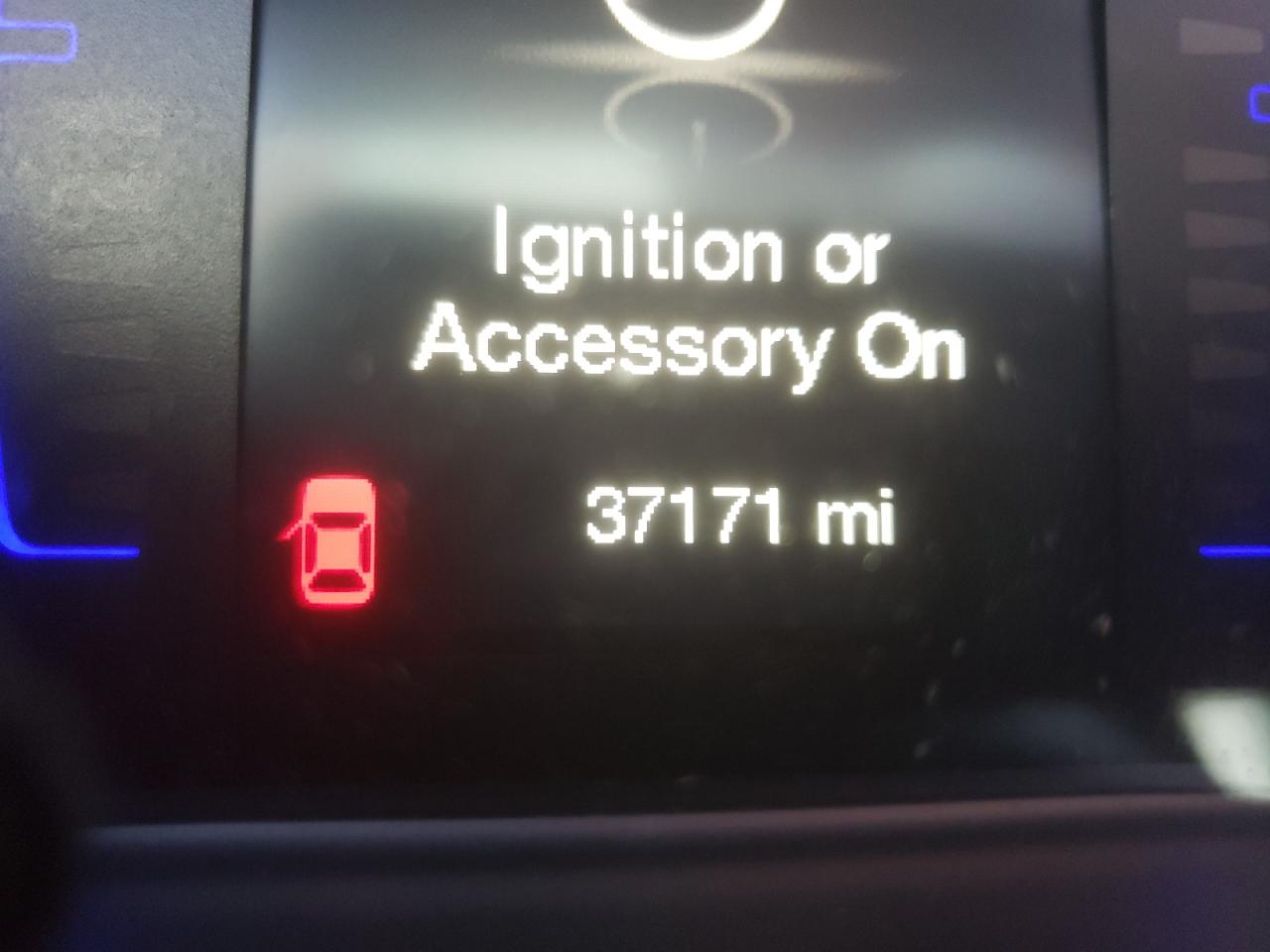 Photo 8 from auction – 2015 CHRYSLER 200 LIMITE with VIN 1C3CCCAB9FN682589