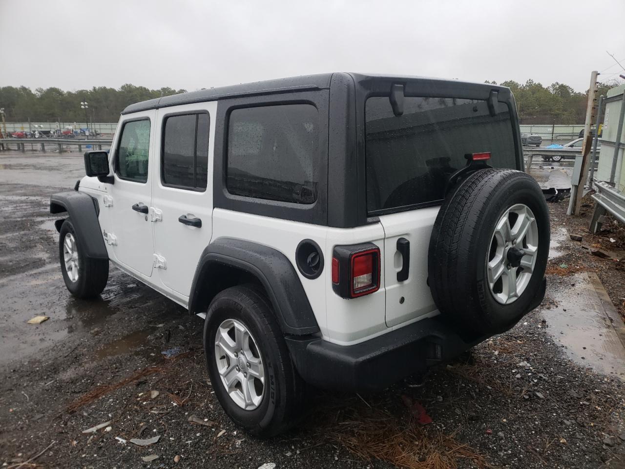 Photo 3 from auction – 2018 JEEP WRANGLER U with VIN 1C4HJXDN3JW145210
