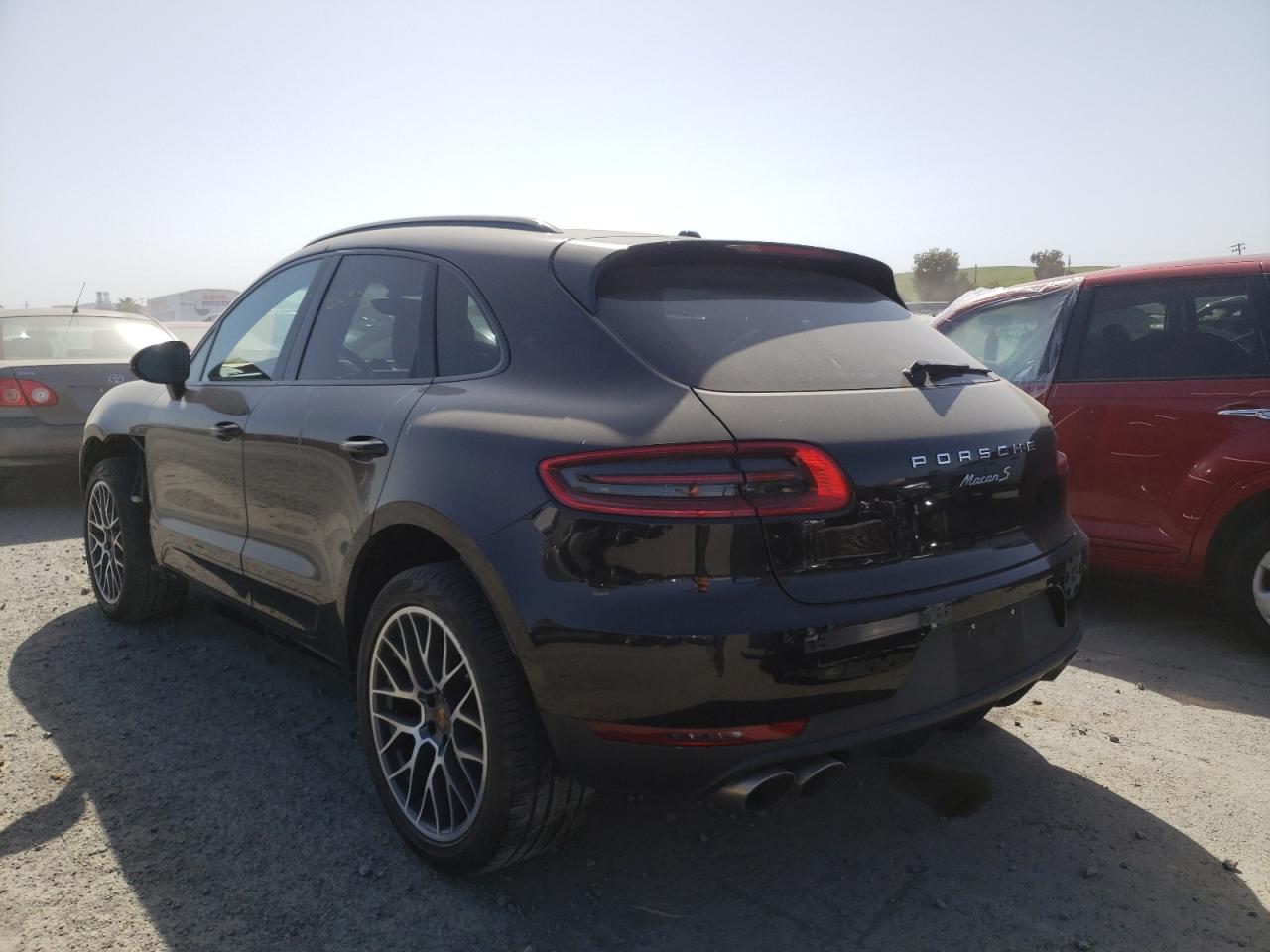 Photo 3 from auction – 2016 PORSCHE MACAN S with VIN WP1AB2A51GLB53580