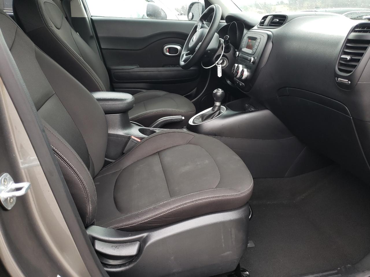 Photo 5 from auction – 2016 KIA SOUL with VIN KNDJN2A26G7406674
