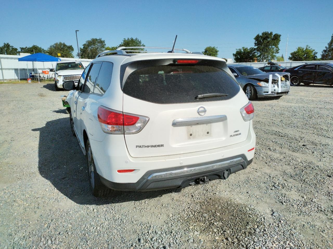 Photo 3 from auction – 2013 NISSAN PATHFINDER with VIN 5N1AR2MM1DC665699