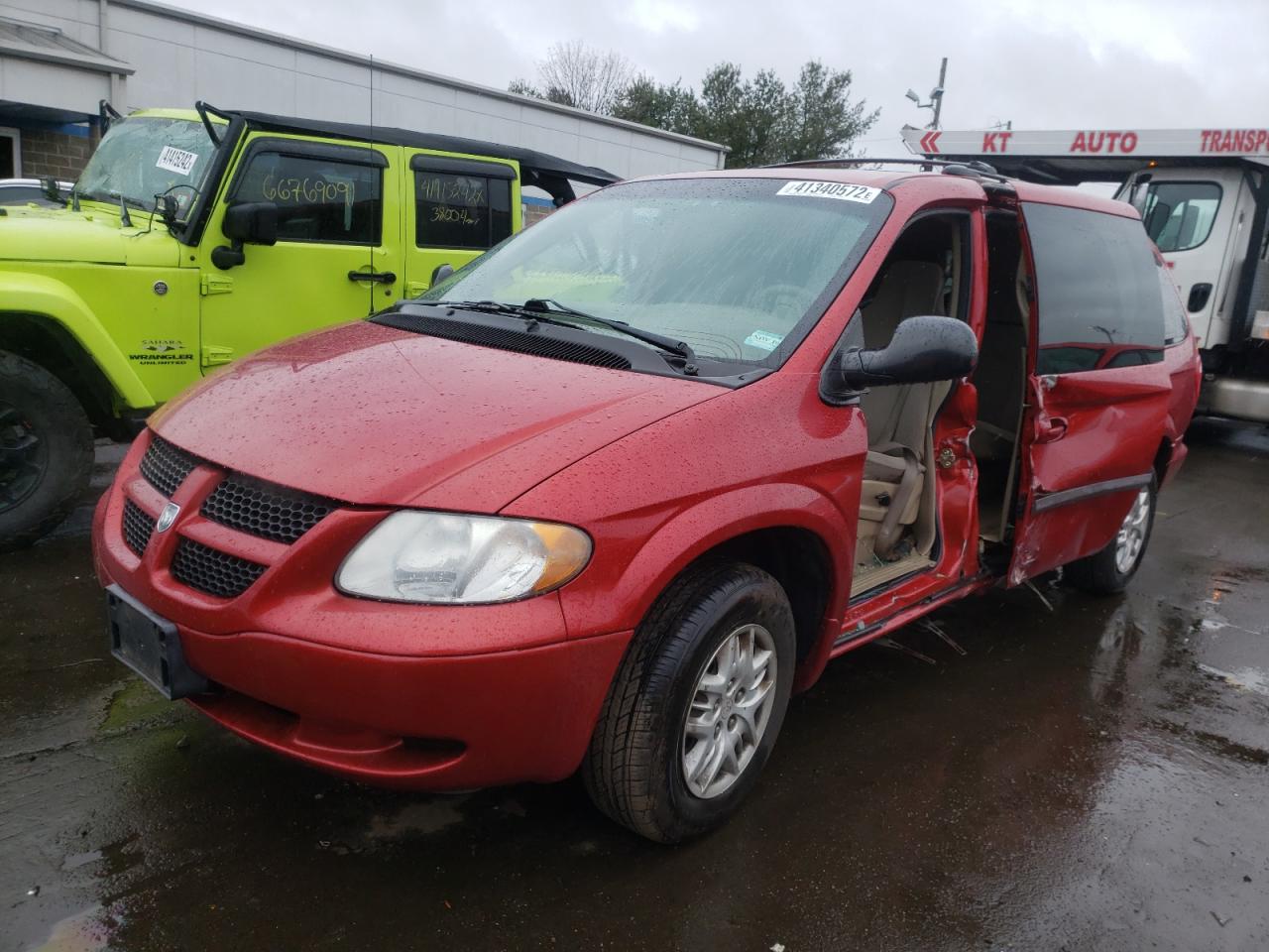 Photo 2 from auction – 2002 DODGE GRAND CARA with VIN 2B4GP44312R701612
