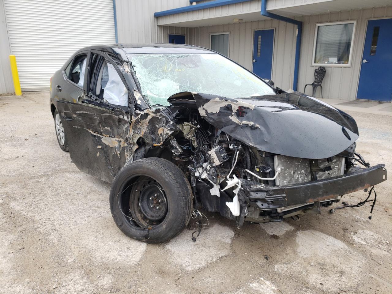 TOYOTA COROLLA 2017 with VIN 2T1BURHE1HC895937 - Photo from auction