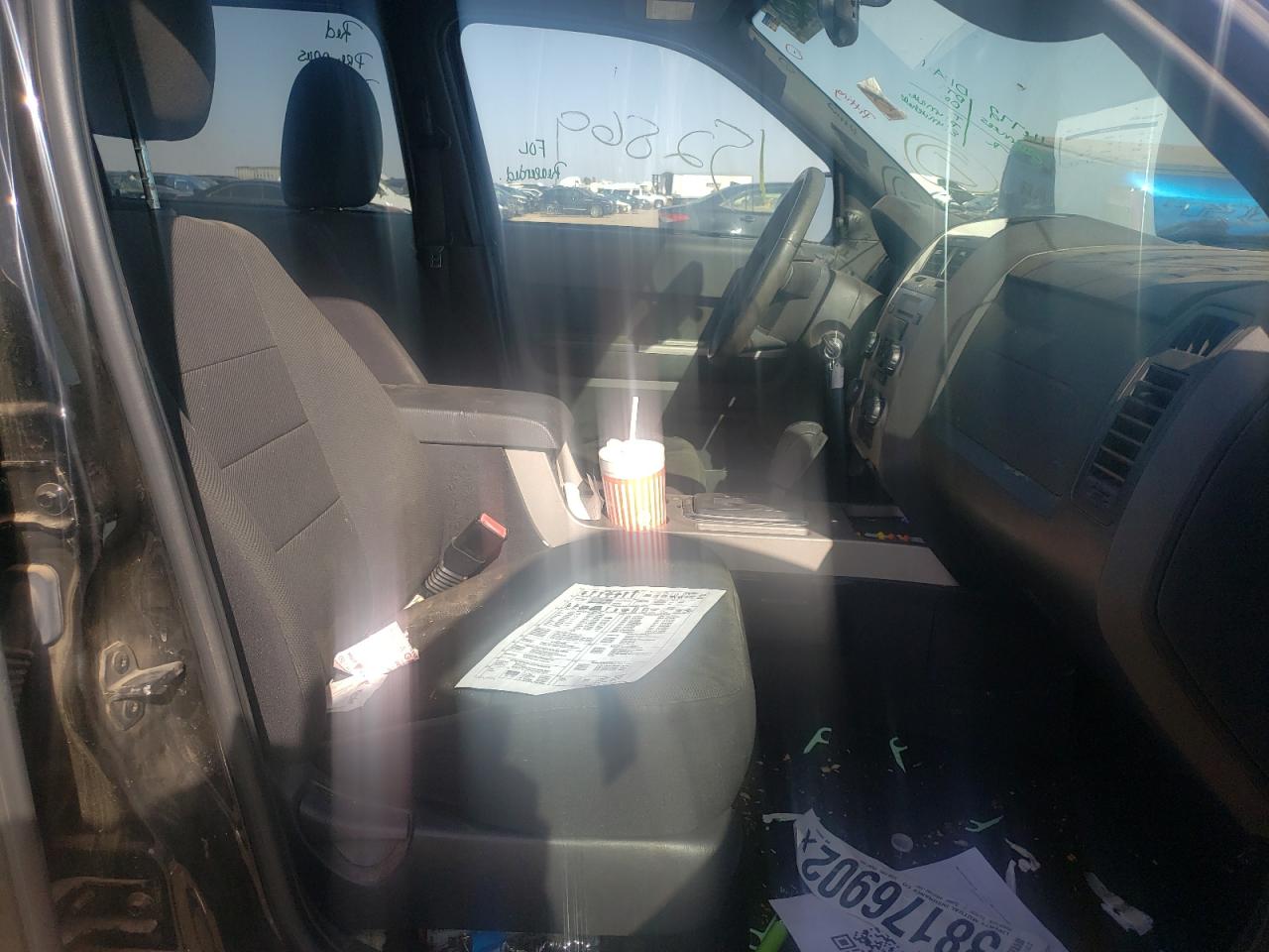 Photo 5 from auction – 2010 FORD ESCAPE XLT with VIN 1FMCU9D73AKA04333