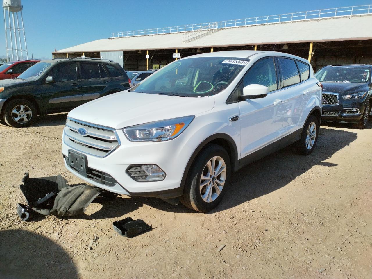 Photo 2 from auction – 2019 FORD ESCAPE SE with VIN 1FMCU9GD5KUA03286