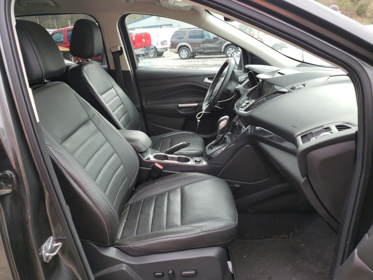 Photo 5 from auction – 2015 FORD ESCAPE TIT with VIN 1FMCU9J93FUA49483