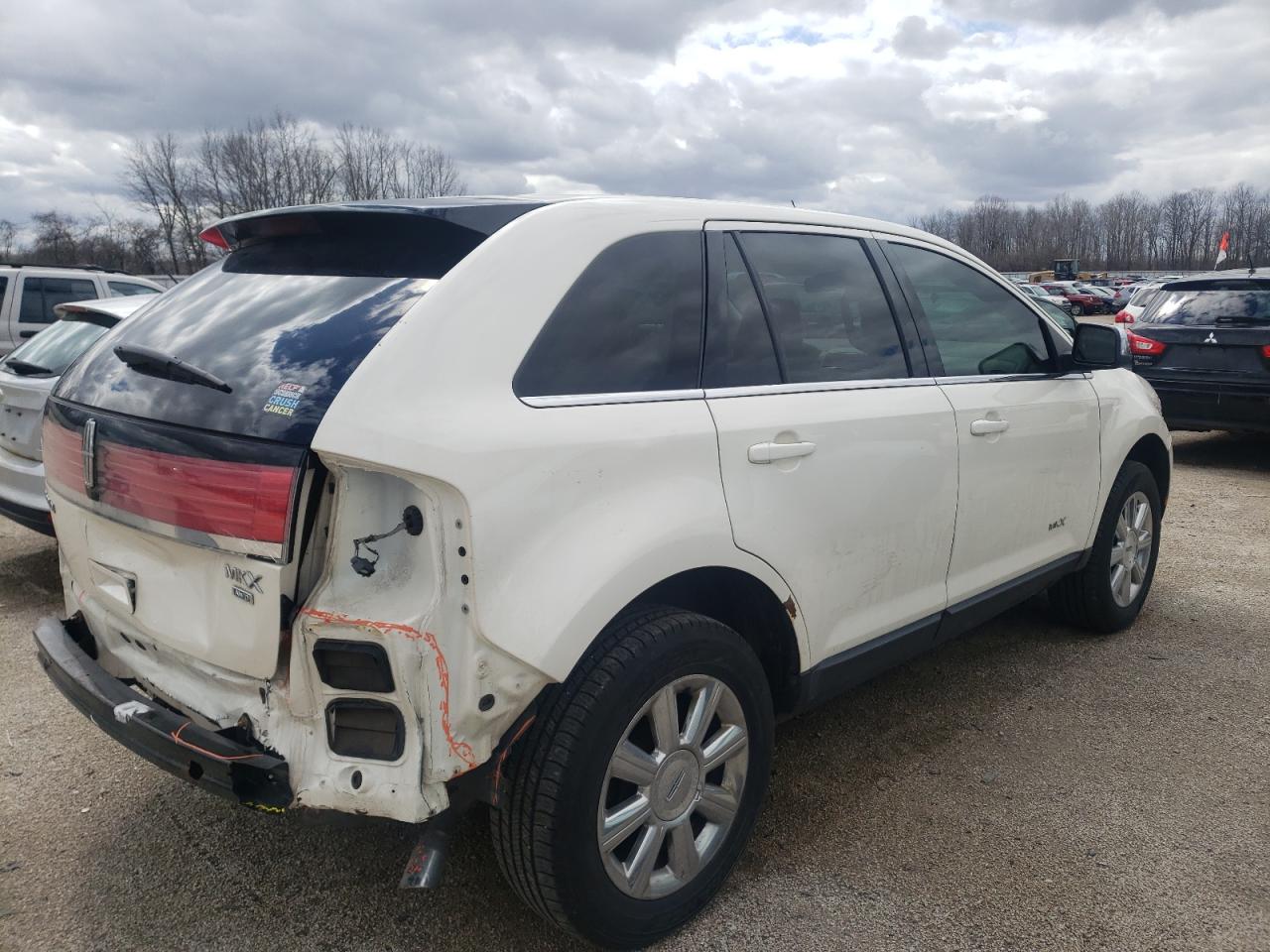Photo 4 from auction – 2007 LINCOLN MKX with VIN 2LMDU88C97BJ04529