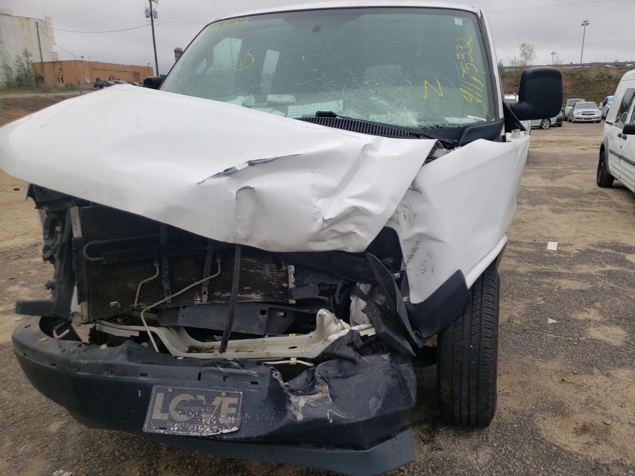 Photo 9 from auction – 2017 CHEVROLET EXPRESS G2 with VIN 1GCWGAFF9H1115497
