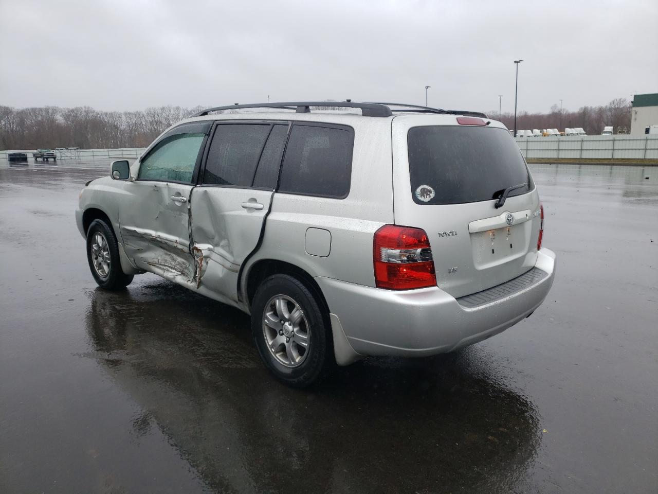 Photo 3 from auction – 2004 TOYOTA HIGHLANDER with VIN JTEDP21AX40039101