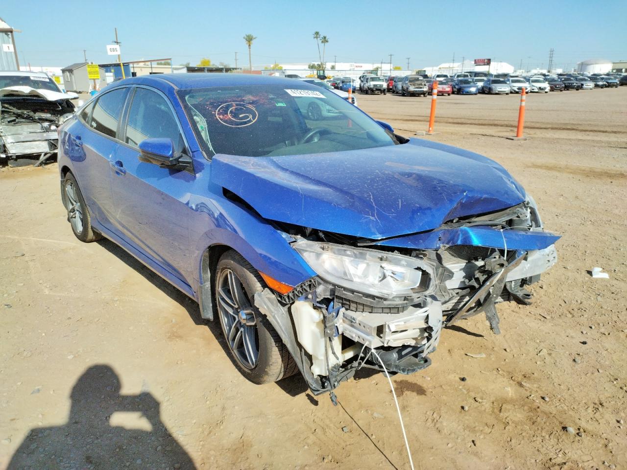 HONDA CIVIC EX 2017 with VIN 19XFC1F46HE004624 - Photo from auction