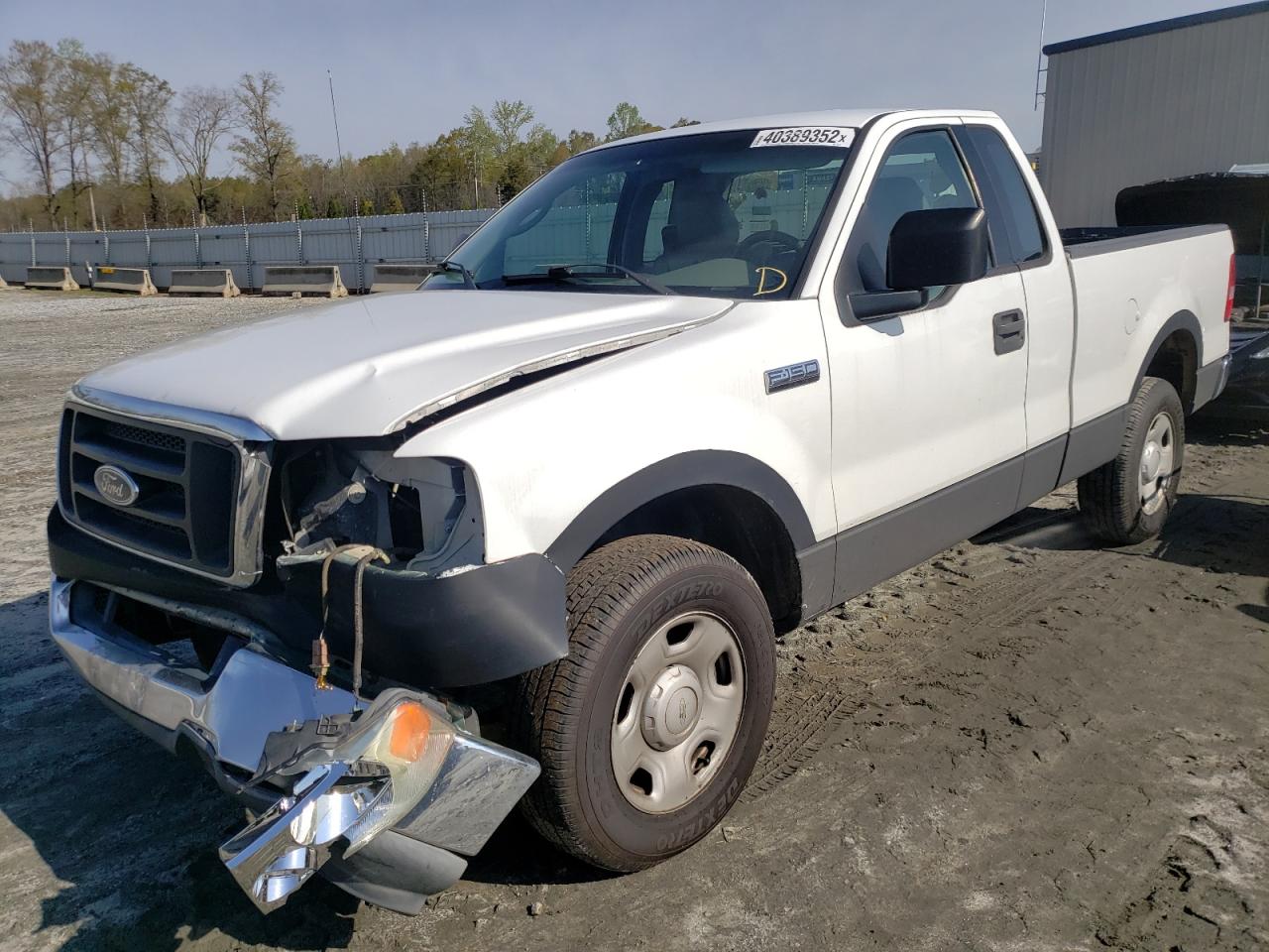 Photo 2 from auction – 2004 FORD F150 with VIN 1FTRF12WX4NA61863