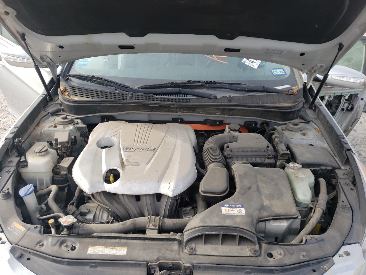 Photo 7 from auction – 2013 HYUNDAI SONATA HYB with VIN KMHEC4A47DA093648
