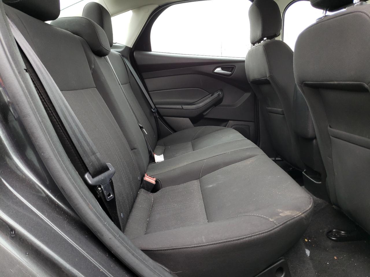 Photo 6 from auction – 2016 FORD FOCUS SE with VIN 1FADP3F20GL401344
