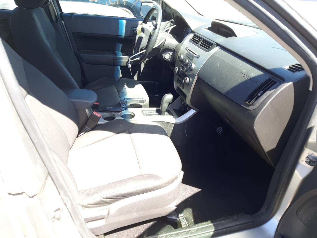 Photo 5 from auction – 2008 FORD FOCUS SE with VIN 1FAHP35N58W212654