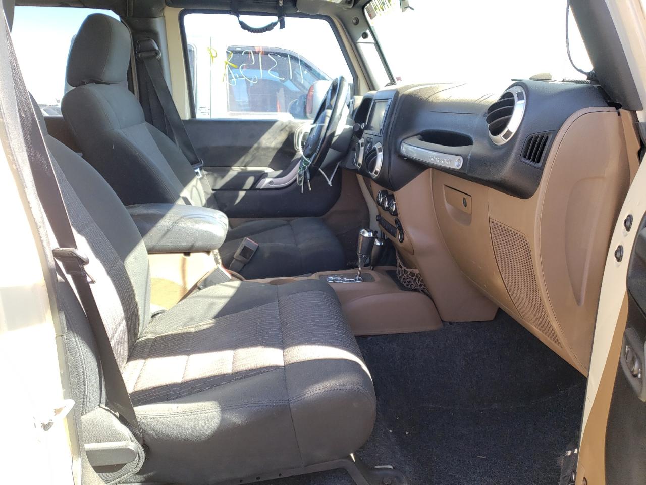 Photo 5 from auction – 2012 JEEP WRANGLER U with VIN 1C4BJWFG3CL108435