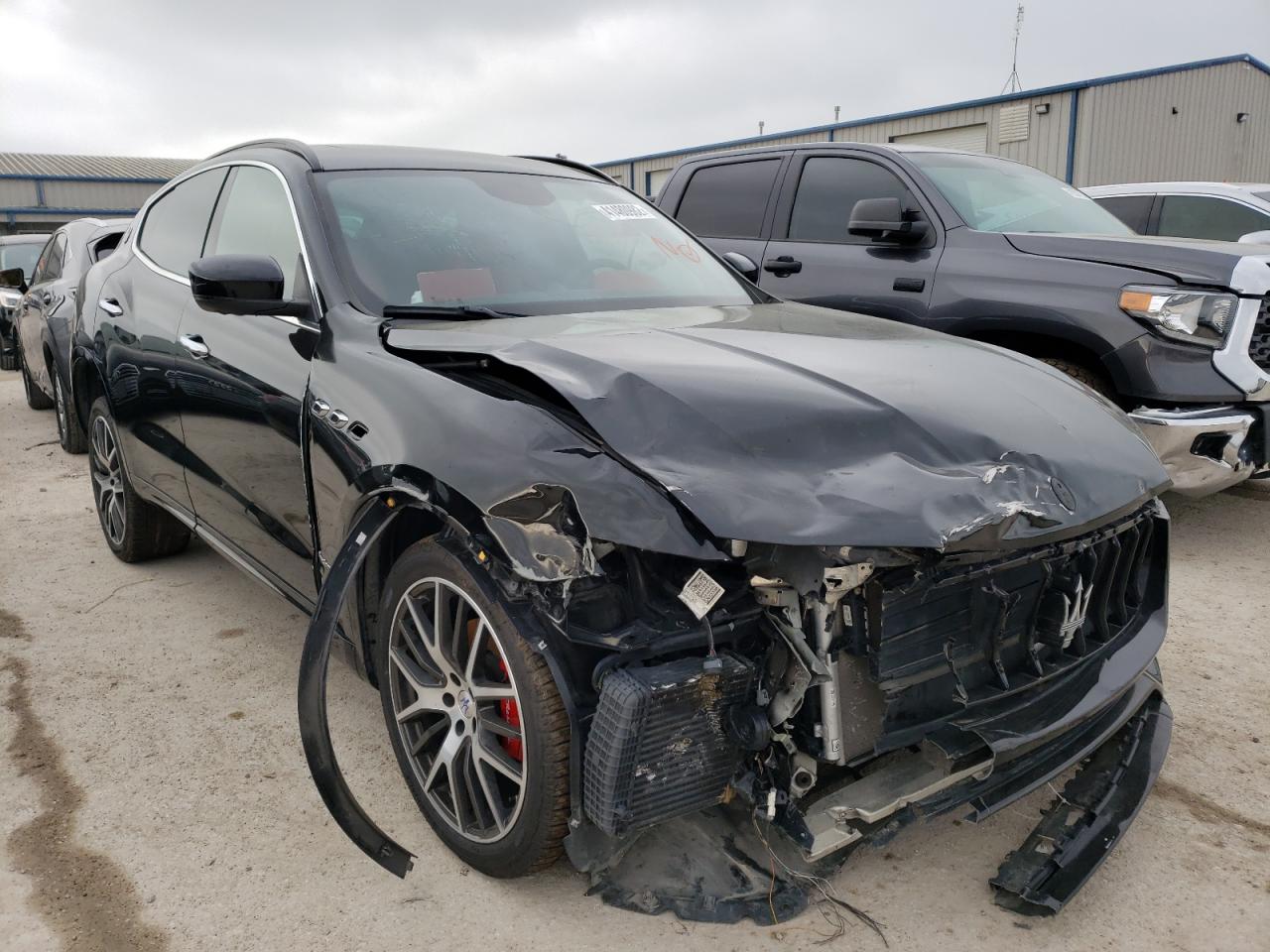Photo 1 from auction – 2018 MASERATI LEVANTE SP with VIN ZN661XUS1JX283396