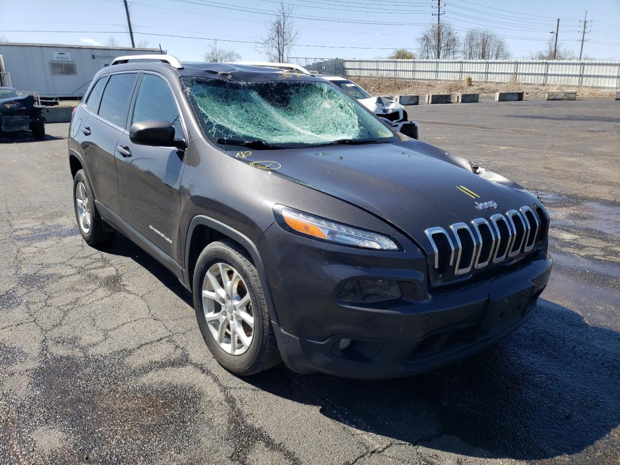 JEEP CHEROKEE L 2015 with VIN 1C4PJLCB9FW721076 - Photo from auction