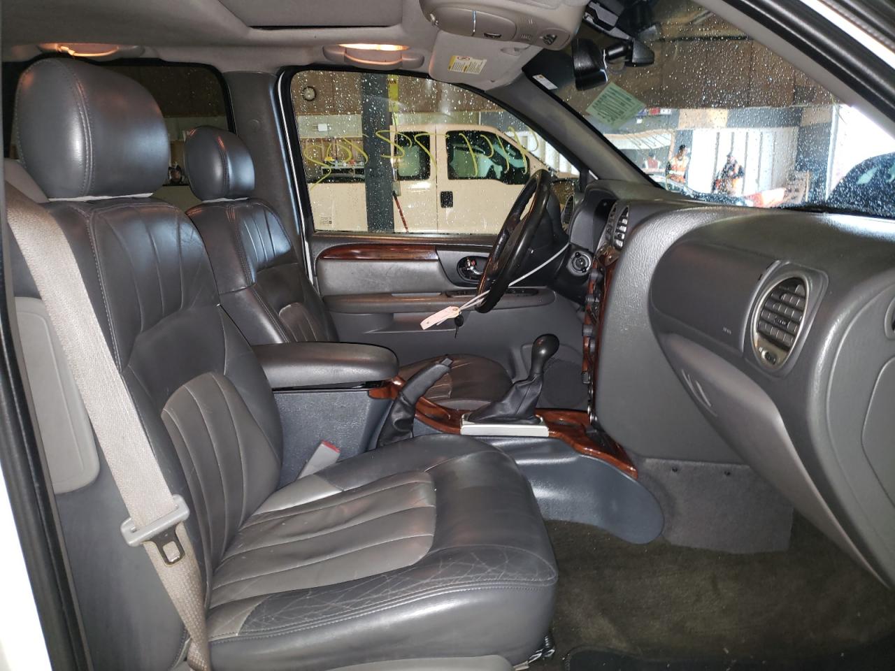 Photo 5 from auction – 2002 GMC ENVOY with VIN 1GKDT13S422217199
