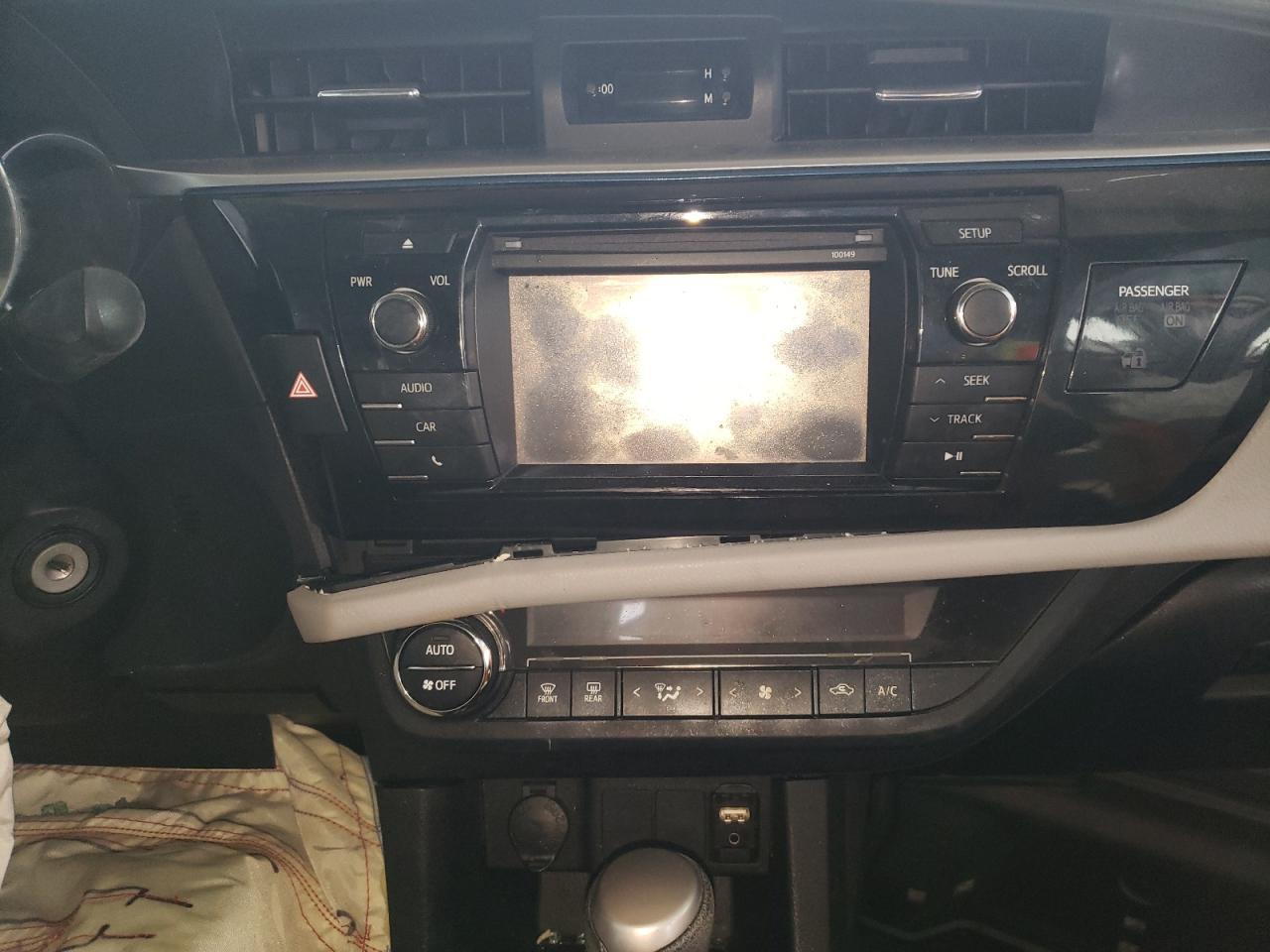 Zdjęcie 9 z aukcji – 2014 TOYOTA COROLLA L z VIN 2T1BURHE5EC016497