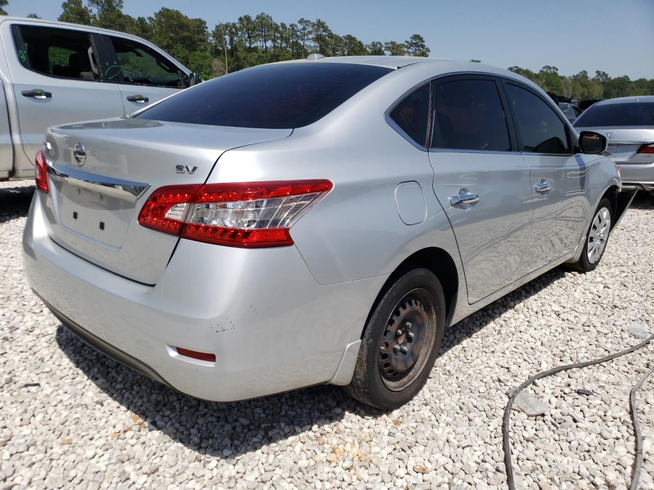 Photo 4 from auction – 2015 NISSAN SENTRA S with VIN 3N1AB7AP4FL684181