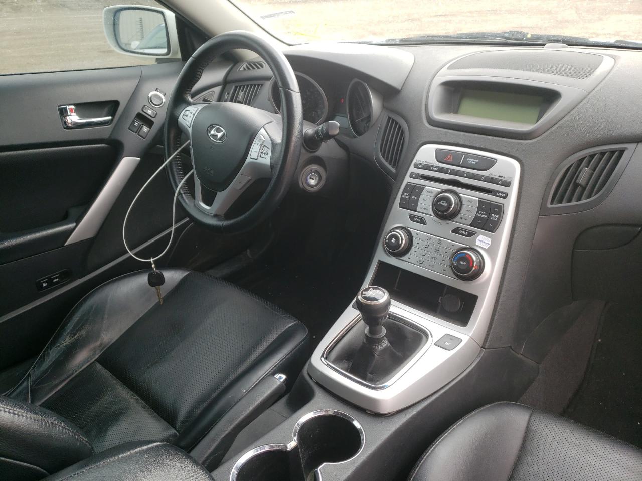 Photo 9 from auction – 2010 HYUNDAI GENESIS CO with VIN KMHHT6KD2AU030748
