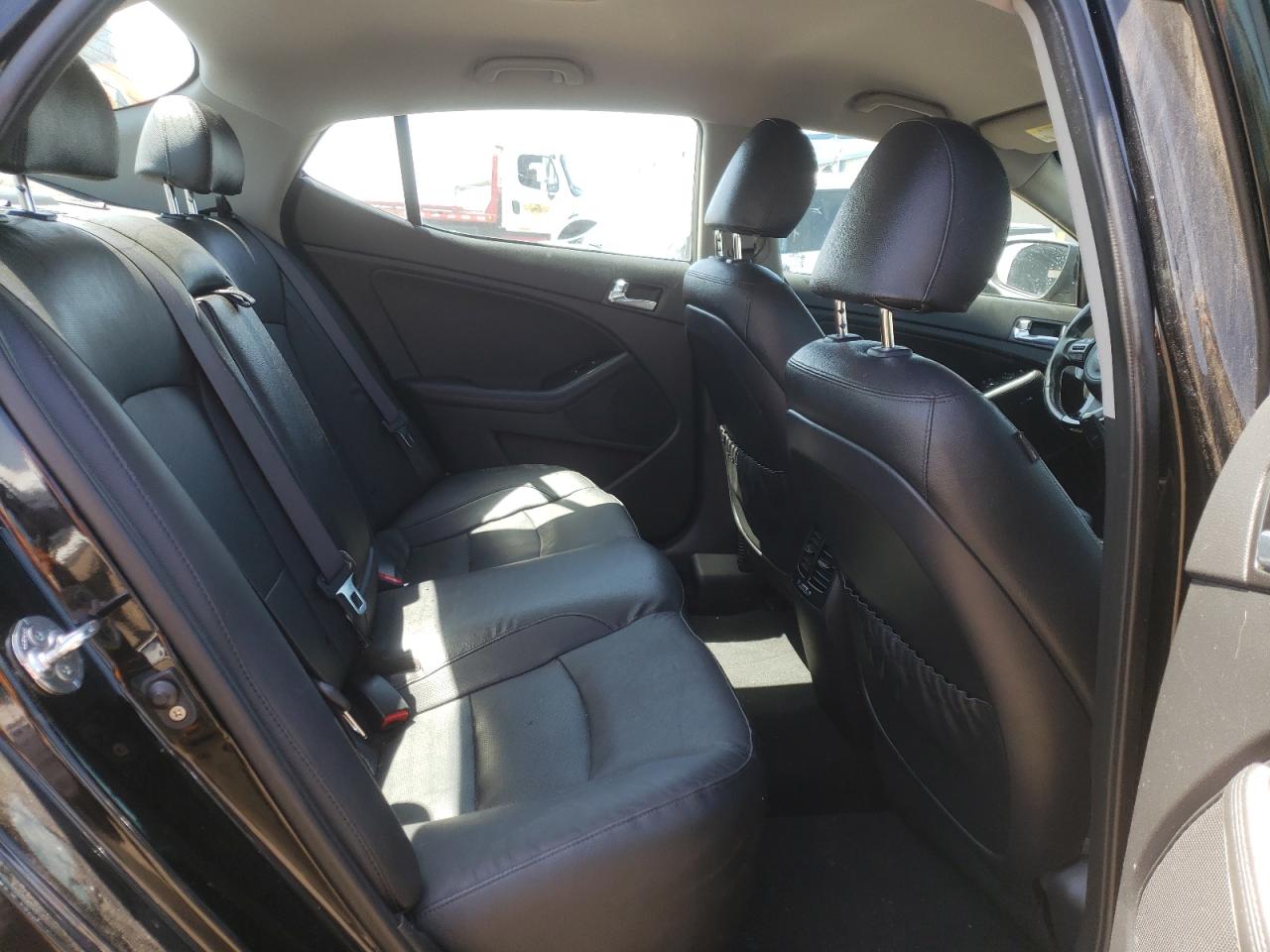 Photo 6 from auction – 2014 KIA OPTIMA HYB with VIN KNAGN4ADXE5074493