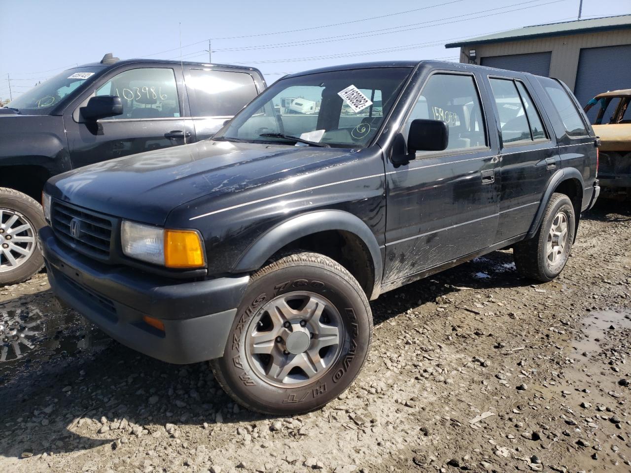 Photo 2 from auction – 1997 HONDA PASSPORT E with VIN 4S6CM58VXV4400956