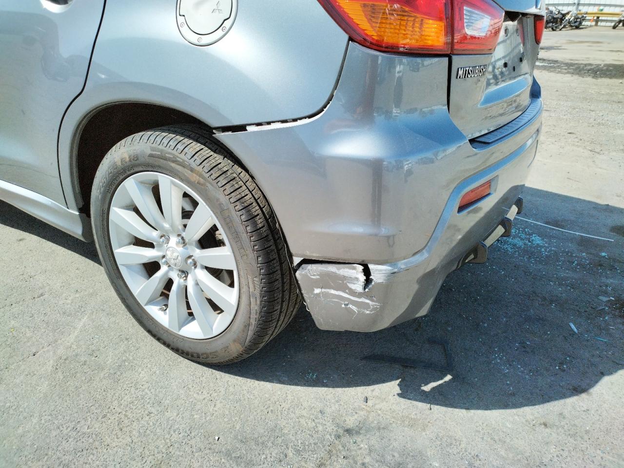 Photo 9 from auction – 2011 MITSUBISHI OUTLANDER with VIN JA4AR4AU2BZ013814
