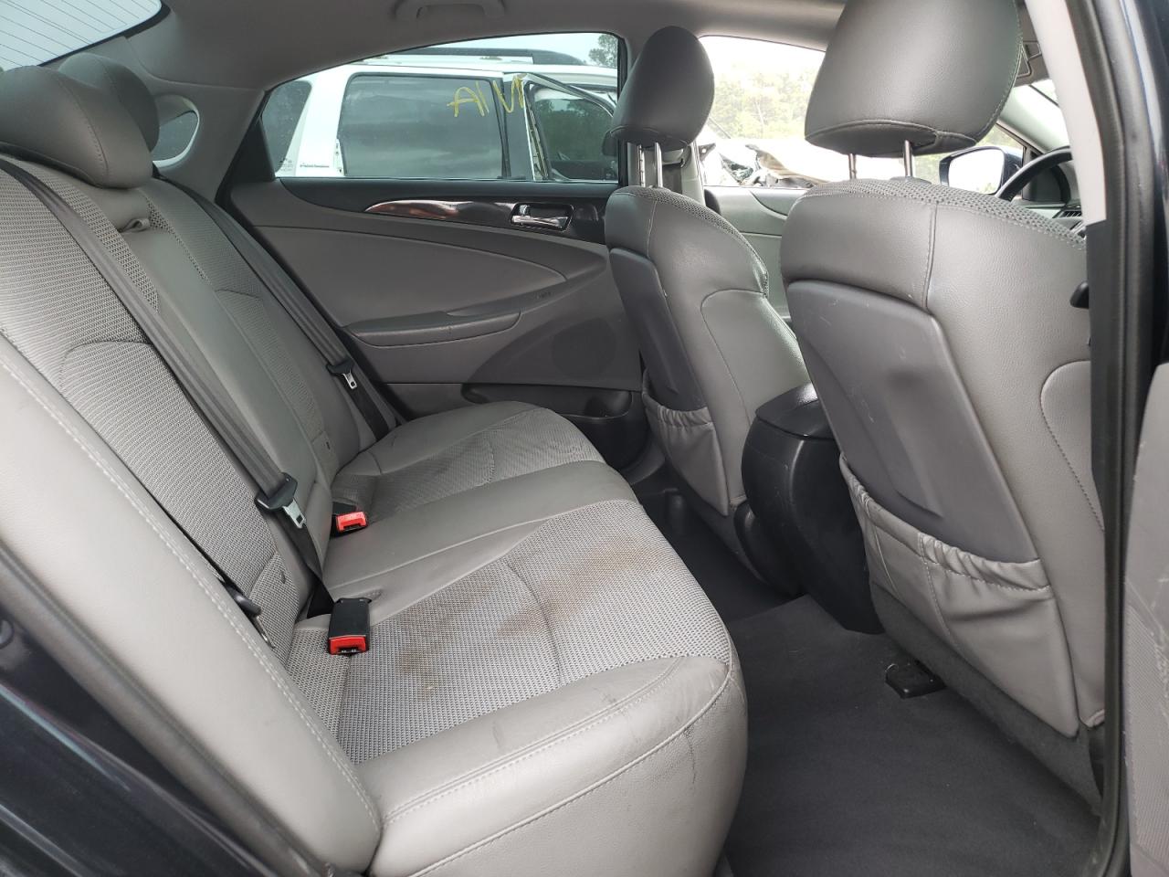 Photo 6 from auction – 2014 HYUNDAI SONATA SE with VIN 5NPEC4AC5EH936686