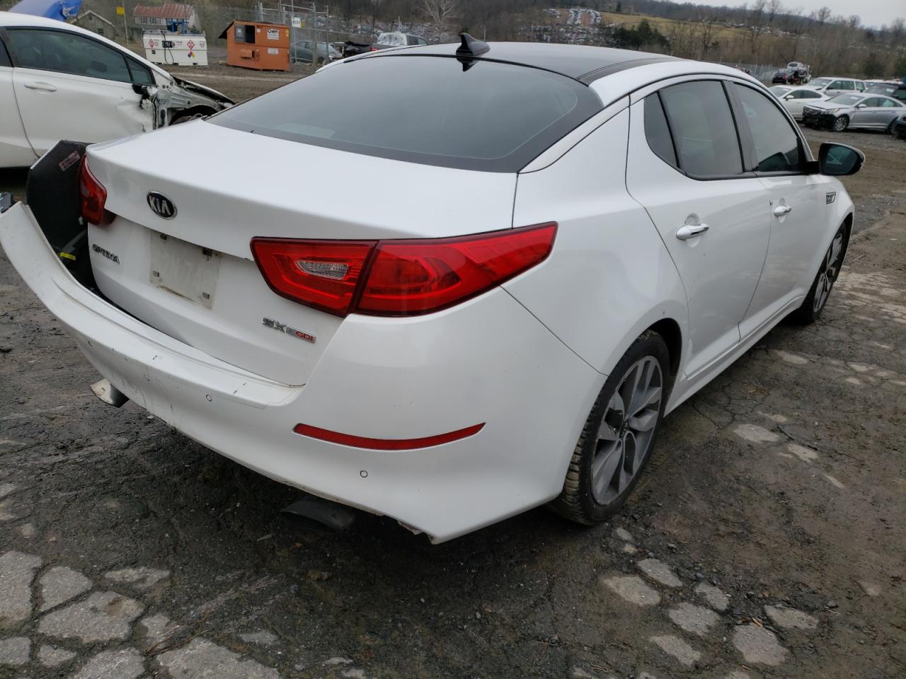 Photo 4 from auction – 2015 KIA OPTIMA SX with VIN 5XXGR4A67FG373817