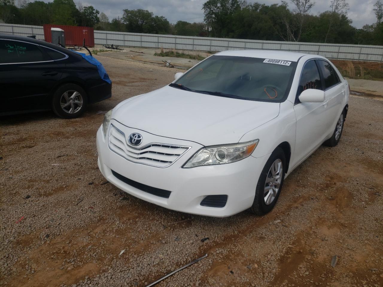 Photo 2 from auction – 2011 TOYOTA CAMRY BASE with VIN 4T1BF3EK2BU699187